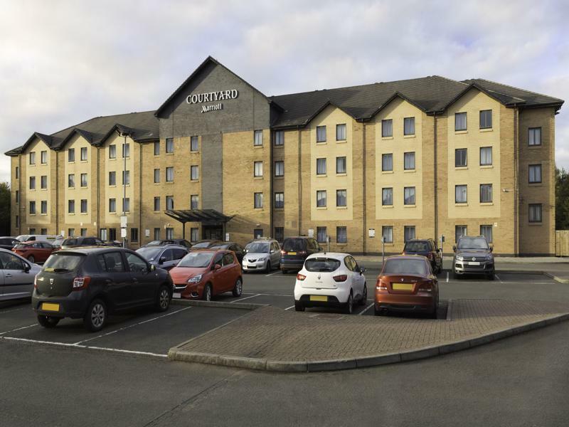 Courtyard By Marriott Glasgow Airport Hotel Paisley Exterior photo